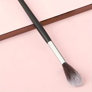 1711248310330-1f3b31bcb12f4ad996e4ff5d14668945-goods Radiance Revealed Series: Exclusive Tapered Highlighter Brush