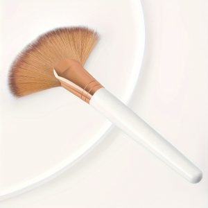 1715873476226-93569e57ba7e47bd91d8456bc039302e-goods Fan-Shaped Powder Brush - Luxurious and Professional