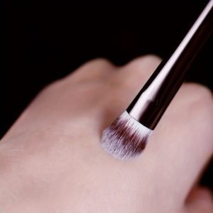 1717140910019-f64c61ae789144c399f6aaa2284b6164-goods Precision Eyeshadow Brush - Soft Bristles, Metal Handle