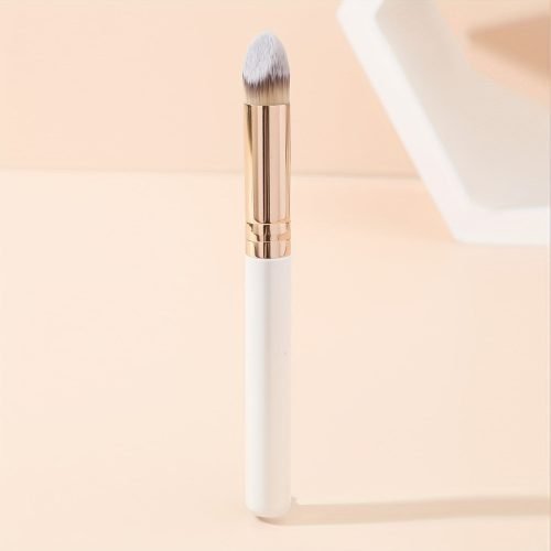 Precision Angled Concealer Brush