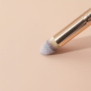 90480d089abdedf6e6fd6f554ae7787b-1 Precision Angled Concealer Brush