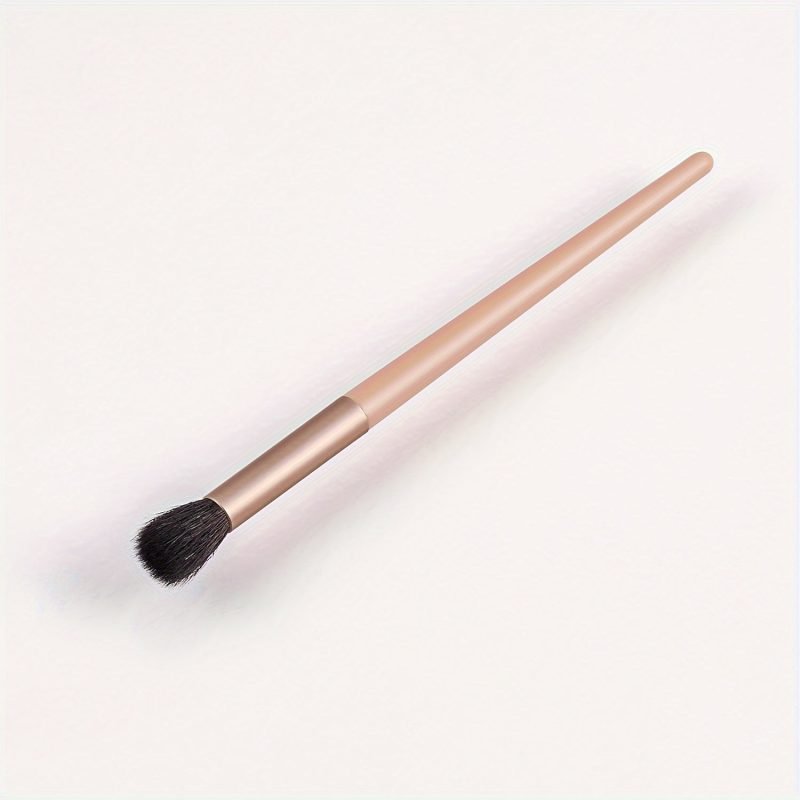 Blending Eyeshadow Brush - Soft Bristles for Seamless Application