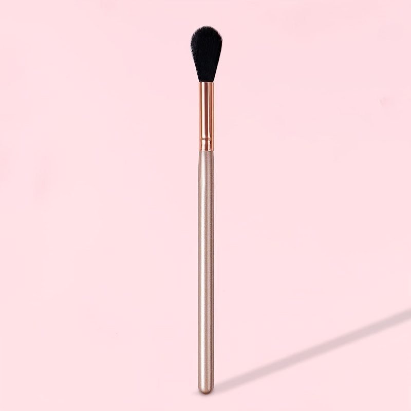 Ultra Soft Tapered Highlighter Brush - Flawless Precision & Control