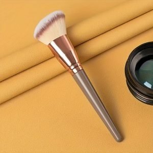 ca3dd2e8b9daf71ee954c80b697de37a-1 Premium Nylon Bristle Contour Brush: Soft, Angled, Multifunctional