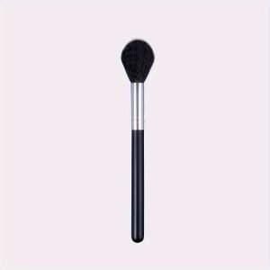 cfc0ed9173dd806c8c43f10c92a5abc4 Premium Nylon Bristle Highlighter Brush: Natural and Sheer Finish