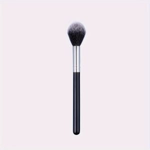 e48c18db8110b908dfea8587b825e625 Premium Nylon Bristle Highlighter Brush: Natural and Sheer Finish