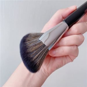 f04a79985634da31aa30f616a31046c3 Premium Fan-Shaped Face Contour Brush Set