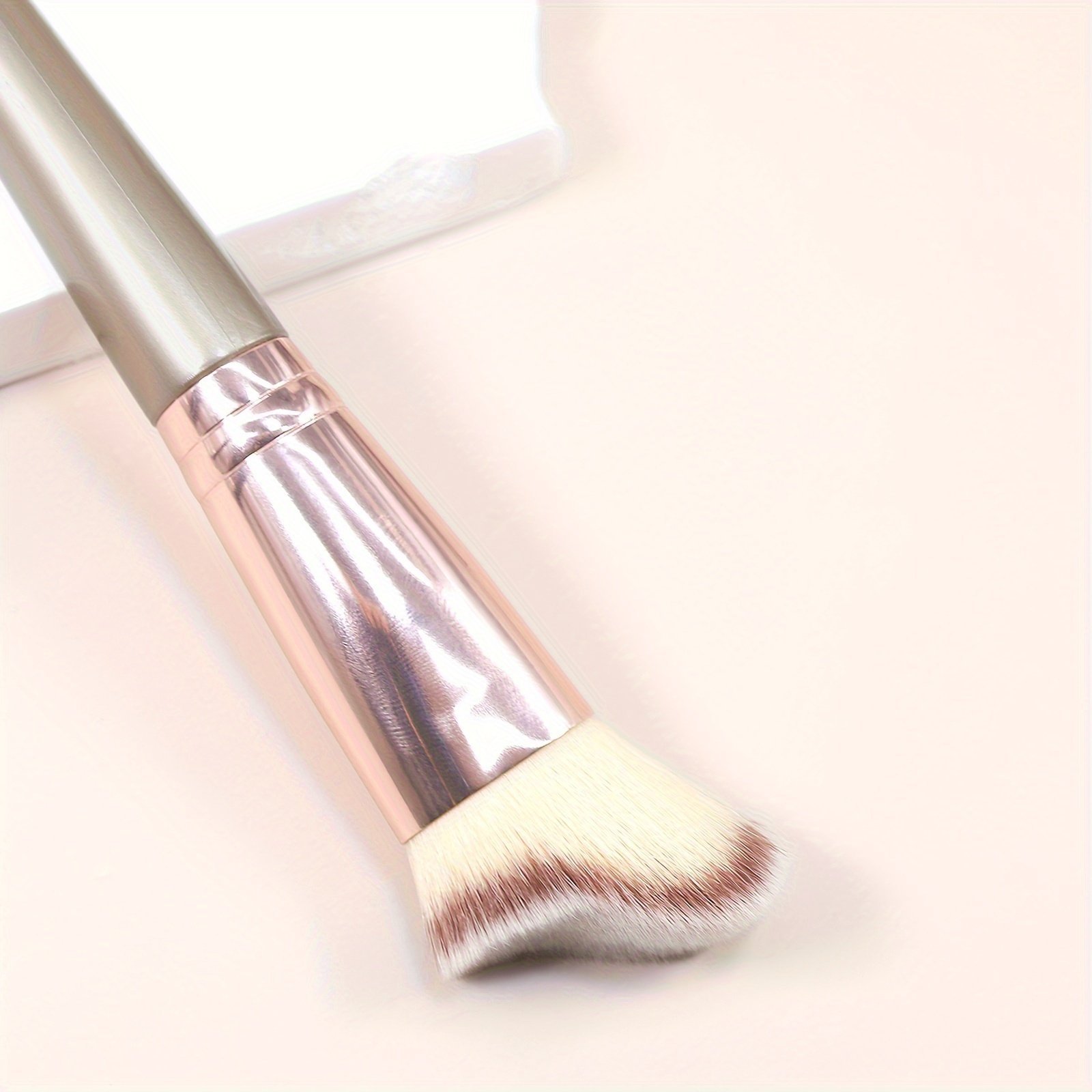 High-quality synthetic fibers angled contour brush